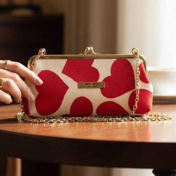 Miu Miu Red Heart Clutch/Crossbody Pochette - Picture 4 of 5